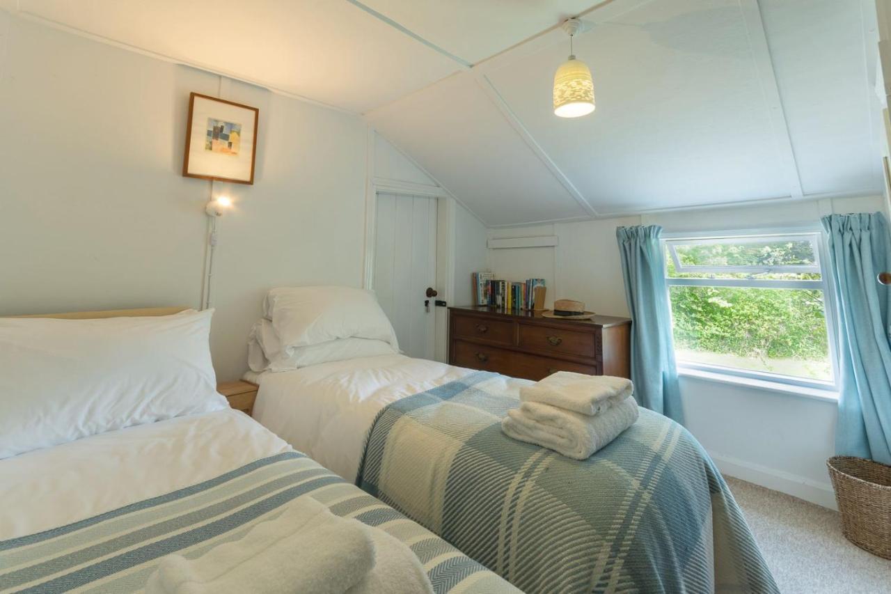 Adorable Two Bed Norfolk Broads Holiday Home - River Views With Moorings & Fishing Стегем Екстер'єр фото